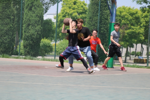 青春在歌唱 生命在欢腾——外语系第二届“成才杯”男女篮球联赛