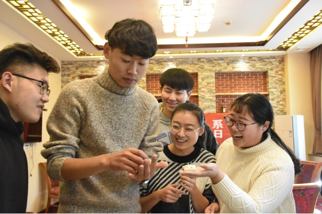 寒冬将至  温暖邀约——信息工程系举办主任共膳日活动