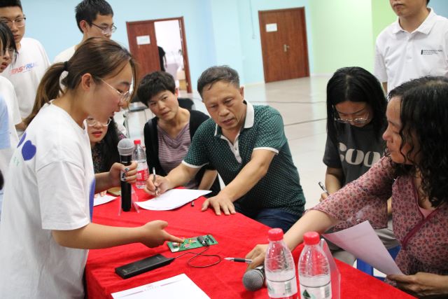 以小芯片见大世界——第三届“机智碰撞”单片机应用大赛