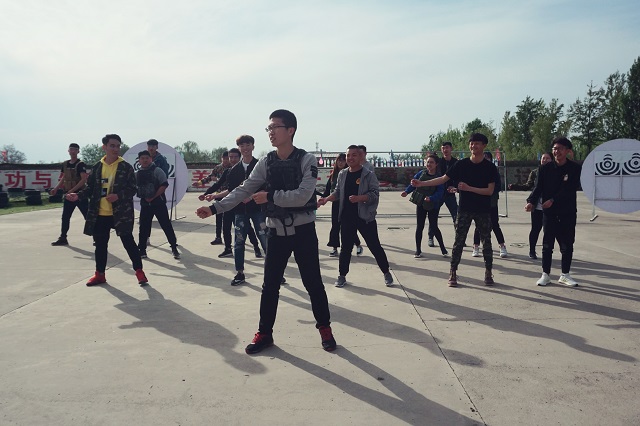 学生会主席沙龙第53期：花舞一季各扬撒 闲风不语自飘零——环科系“真人cs”主席沙龙