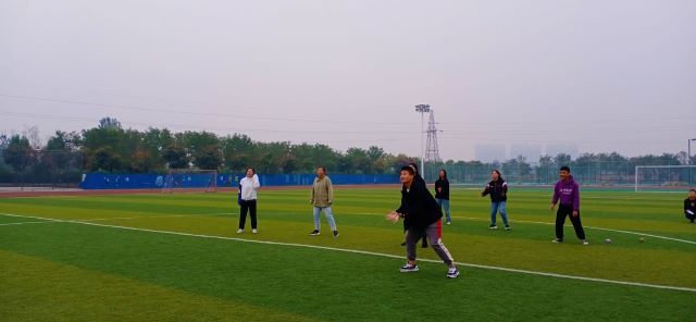 【完满班级】挥动激情  放飞梦想——艺术传媒学院动画1901班举办“精神奕奕 振奋人心”激烈的丢沙包活动