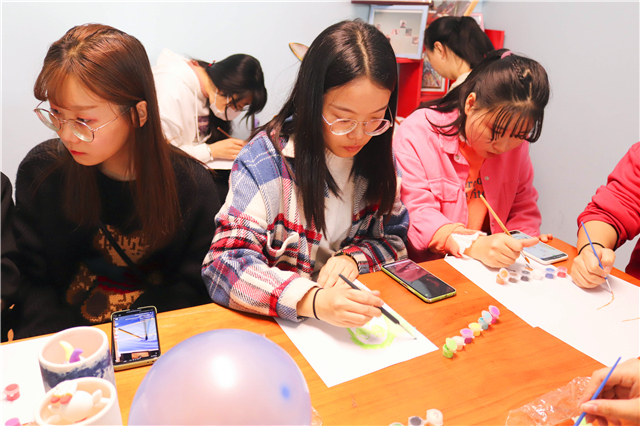 前行第182期：让无意义被“自定义” 寻迹趣味浮生中的“快乐”真谛