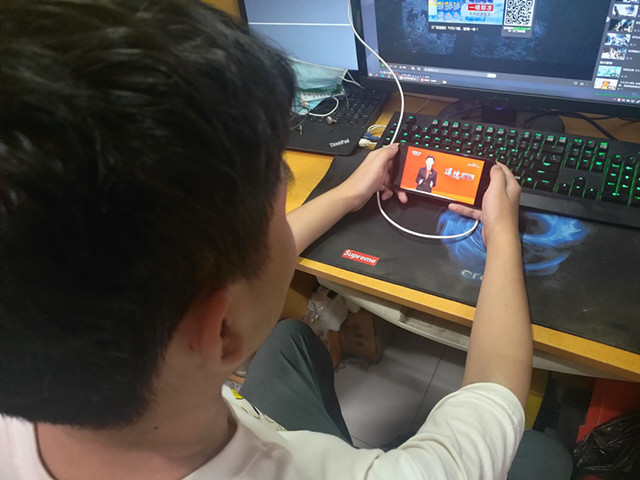 用奋斗的英姿 绽放新时代的芳华——软件1706班“用奋斗绘制新时代”主题完满班级活动