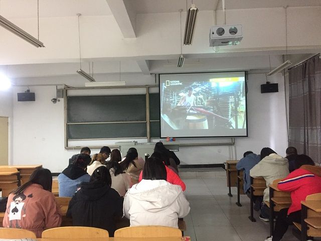 【完满班级】青春无悔 逐梦扬威——食品与环境学院食品1802班怀念青春观影活动