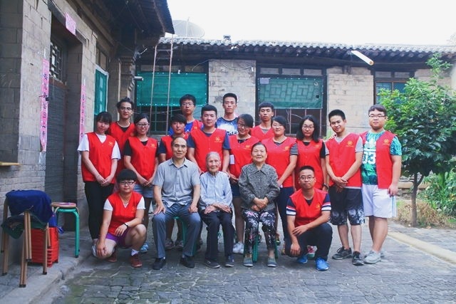 闪光的信院第191期:不徒俯视巾帼 直欲压倒须眉——赵金楠