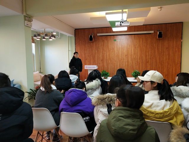 【完满班级】以曲咏志 共绘青春——食品与环境学院食安1801班班级才艺大比拼