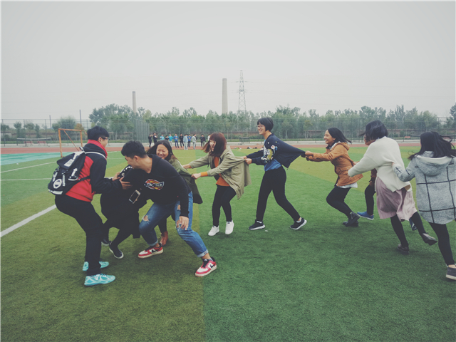 【完满班级】岁月带不走的是青春——淬炼商学院“体”味青春主题活动（二十二）