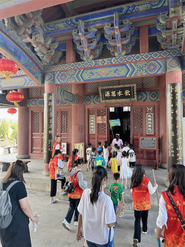 【三下乡】学｜与孩童初“乡”见——商务英语学院三下乡社会实践活动