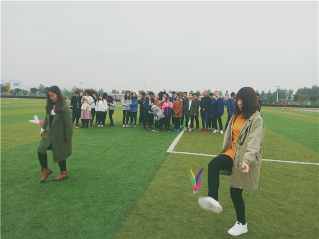 【完满班级】运动 彰显青春正能量——淬炼商学院“体”味青春主题活动（二十）