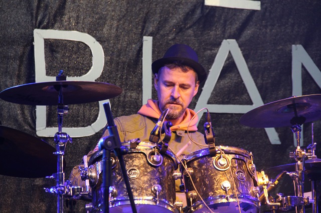 【音乐节】波兰Roan乐队亮相信院 摇滚音浪强势来袭