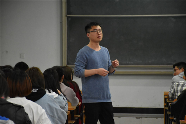 【辅导员说完满】未来 你准备好了吗？——“不忘初心 砥砺前行”经管系2015级就业宣讲会