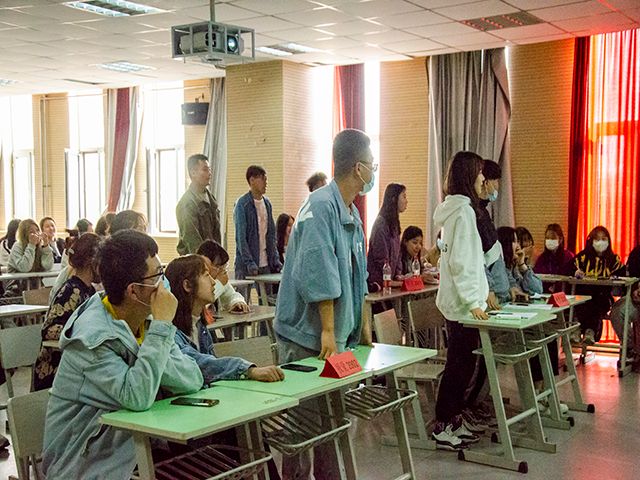 学长计划第832期:知识荟萃 “艺”起拼搏——艺术传媒学院学长计划“创意乐意 生活驿站”心语心愿系列活动第一期