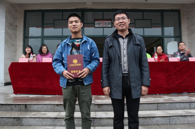 独树一帜奔卓越 定距测量实践路——环科系举办第二届“南方测绘杯”土地测量大赛