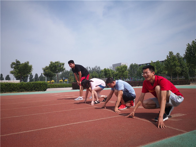 【完满班级】一泓梦想 一泓青春——淬炼商学院六月完满班级主题活动（三十八）