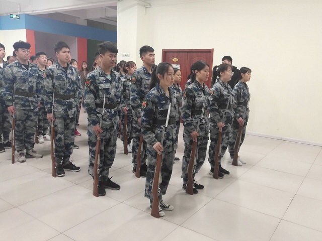前行第167期:带你领略不一样的晨间信院