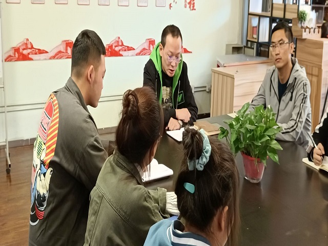 【院长座谈会】凝心聚力 脚踏实地 共谋成长——食品与环境学院2020级院长座谈会