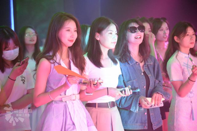 第38期她说·女生学堂:赴一场浪漫之约——“重燃八零 藏在舞厅里的旧时光”