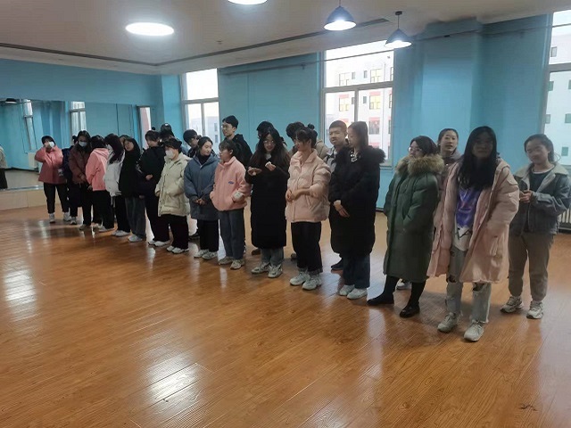 【完满班级】鱿鱼的游戏 最后的胜利——食品与环境学院食安2102班完满班级活动