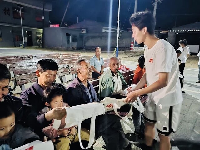 【三下乡】进艺轩旧巷·文化传承人李旺山与雅韵来堡的十年相约——经济与管理学院“经”缘晋乡实践团文化篇