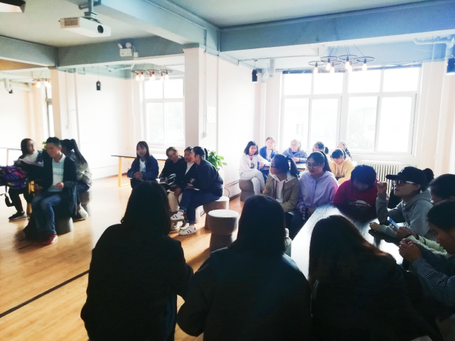 【完满班级】金秋麦浪 年轻就这样——淬炼商学院十月完满班级主题活动（二十七）