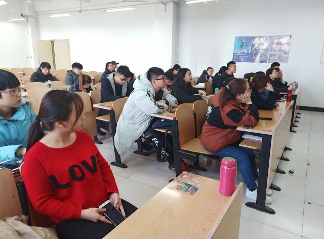 【完满班级】韶华易逝 不负年少——食品与环境学院环科1601班散文分享交流会