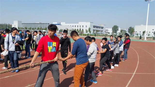 闪光的信院第158期:青春不许“刘”下遗憾 梦想怎能“柳”下眼泪——刘柳