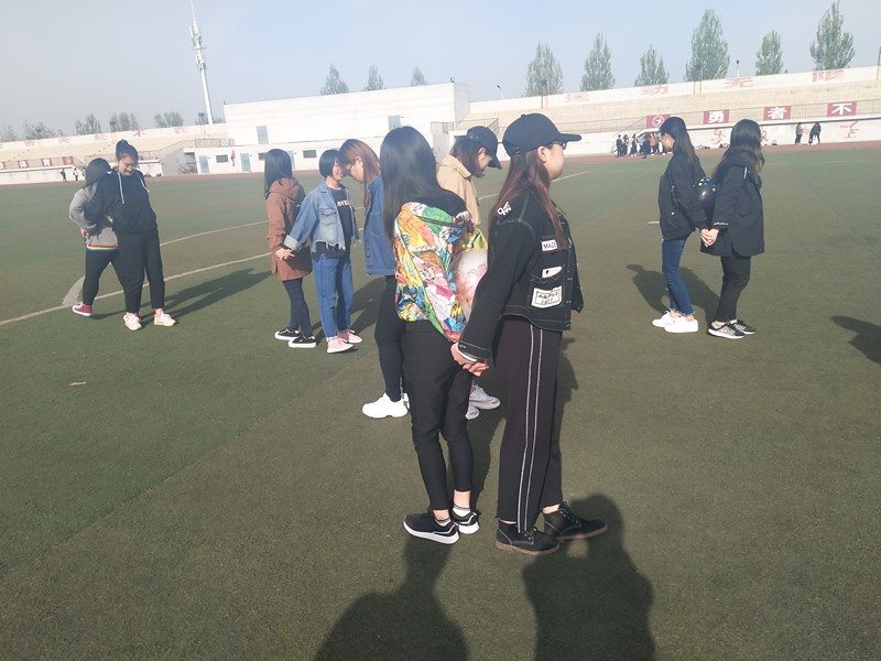 【完满班级】扬阳光气魄 展青春姿态——外语系举办4月完满班级活动