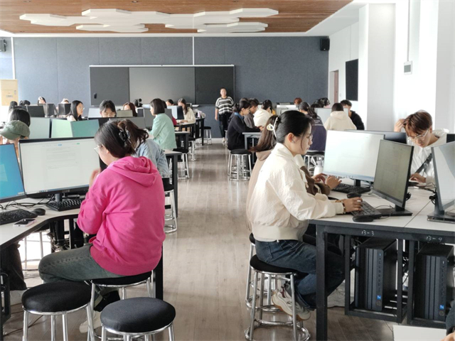 以赛促学“英”你精彩——2023“外研社·国才杯”全国英语阅读、笔译、写作大赛晋中信息学院校赛
