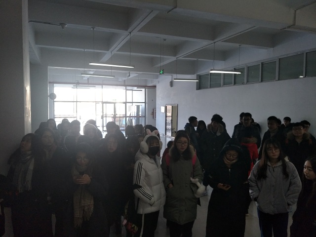 【完满班级】谁与争锋 羽毛球竞赛——环科系食安1601、1604和1605班举办完满班级系列活动