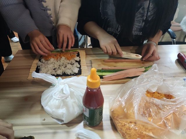 【完满班级】观色闻香 滋味可尝——食品与环境学院动医2102班完满班级活动