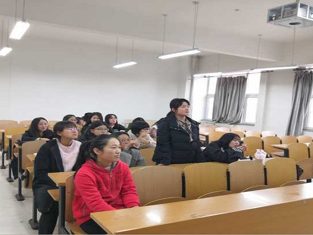 【完满班级】随清秋公益 暖在人心——外国语言文学系英语1803班、英语1806班11月完满班级活动