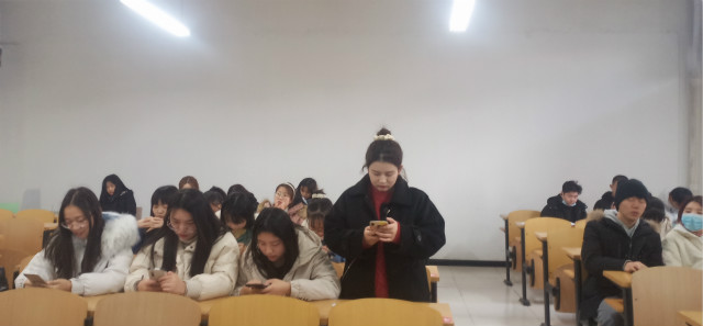 【完满班级】书海拾贝 传承优秀文化——外国语言文学系英语1901、1902完满班级活动