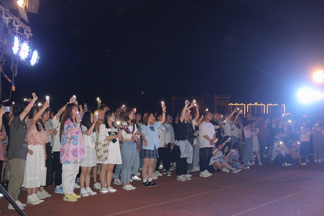 【缤纷百团】草坪音乐会：这个夏天 很想认识你