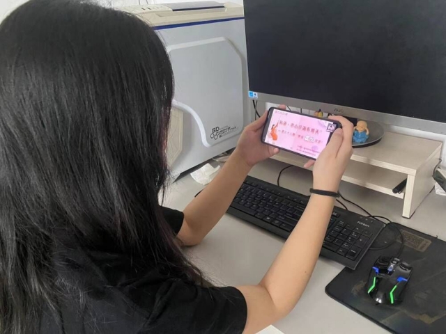 第32期她说·女生学堂:99+信院女生云端共解爱情之惑共叙爱情之美