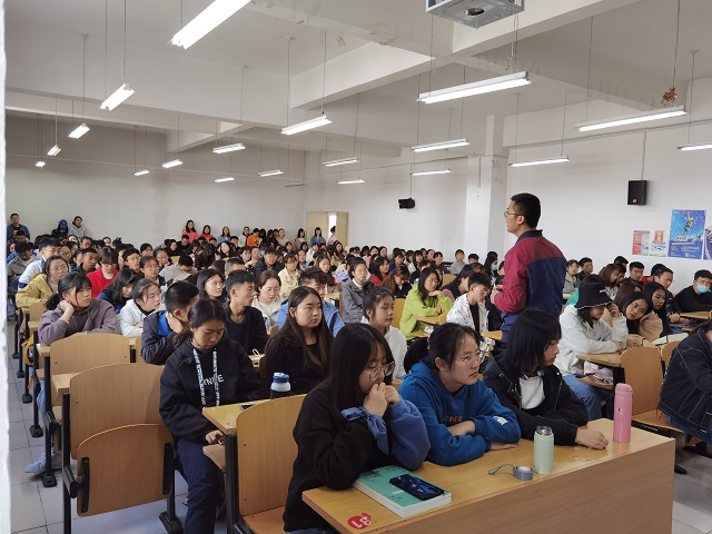 【辅导员说完满】大学 我来了——食品与环境学院2020级辅导员说完满活动