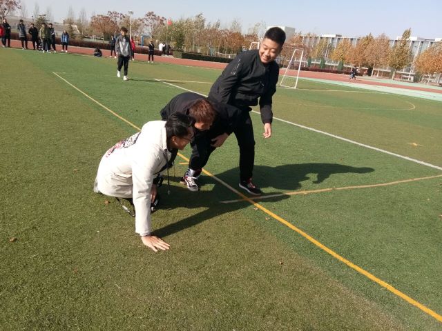 【完满班级】两人三足趣味大比拼——大数据、信息工程学院计科1903班完满班级活动