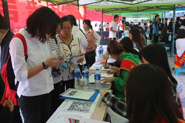 【迎新纪实】我校校学生会、各院系圆满完成2018年迎新工作