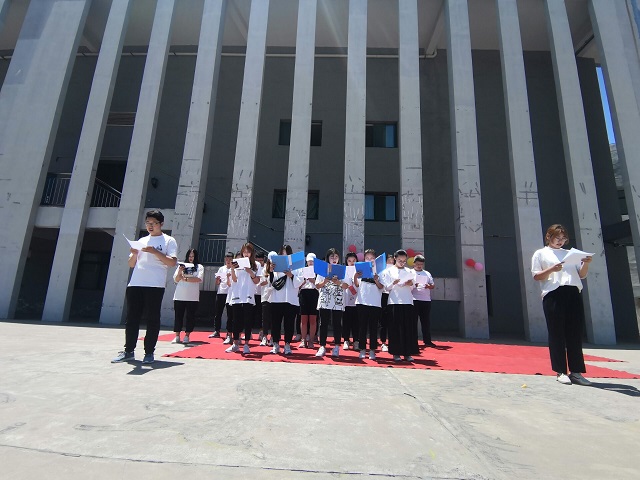 “诗意流长 爱国咏唱” ——艺术传媒学院校园诗歌朗诵比赛