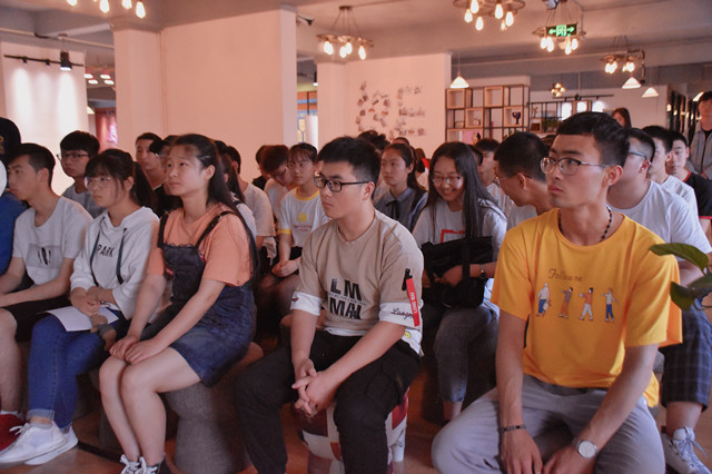 学长计划第643期:走出前半生 归来仍少年
