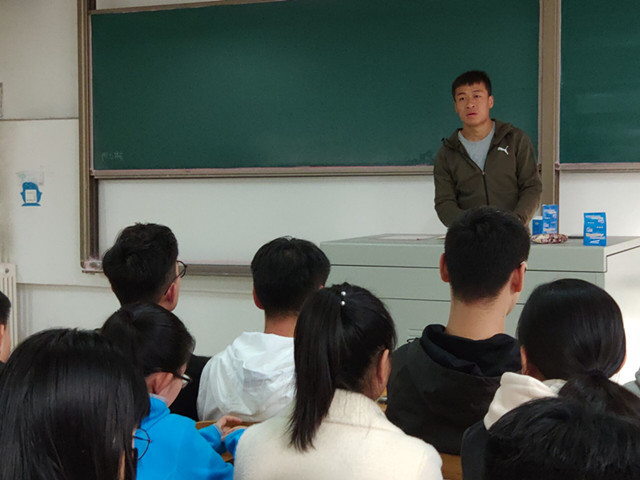 【辅导员说完满】播种良好习惯 细心规划未来——大数据学院、信息工程学院开展辅导员说完满活动