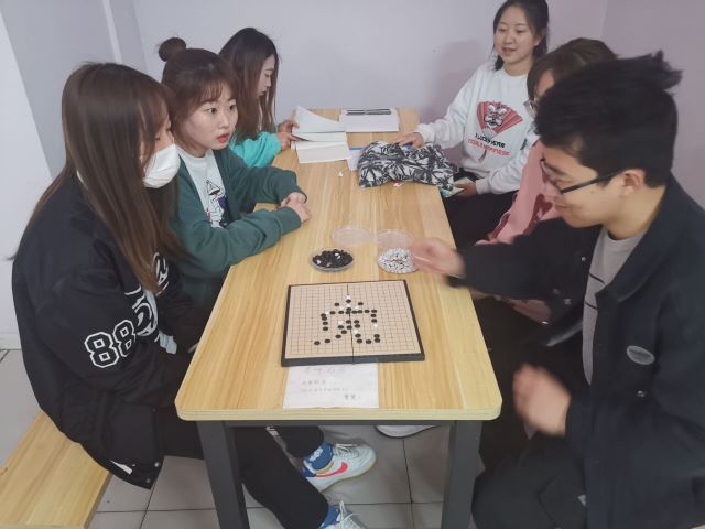 【完满班级】雷锋之火 点亮你我——淬炼商学院行管1904班完满班级活动