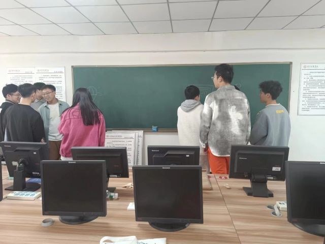 【完满团支部】困厄终有时 拨云现日月——淬炼·国际商学院人资2201班完满团支部活动