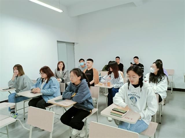 【完满班级】学党史 守初心——艺术传媒学院2018级视觉1804班“党史教育 心得体会” 党史交流会