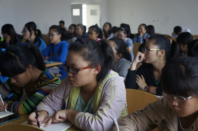 外语系第十四期“学长计划”之教师导航