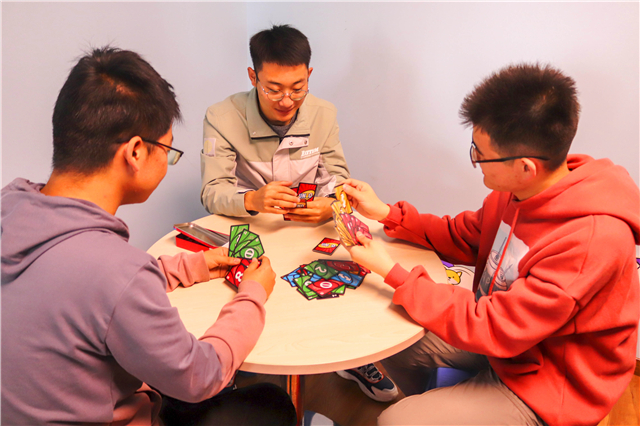 前行第182期：让无意义被“自定义” 寻迹趣味浮生中的“快乐”真谛