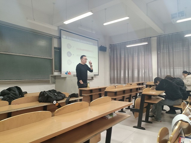 【完满班级】理想现实奋进 研必行行必果——食品与环境学院动医1903班完满班级活动