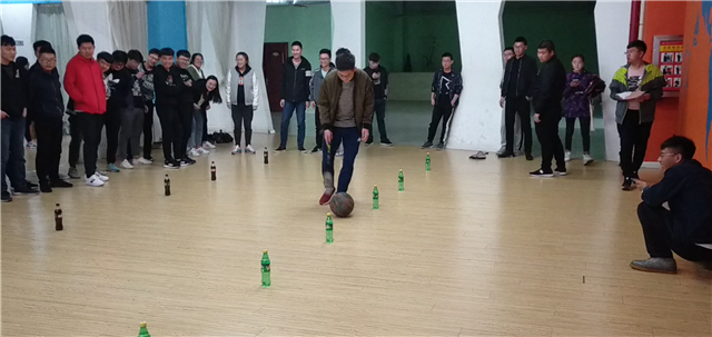 【完满班级】同担当 共完满——智能工程学院电气1603班举办“趣味运动会”完满班级活动