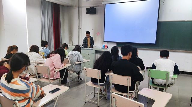 【完满班级】我是歌霸大赛——艺术传媒学院动画2001班艺术实践活动