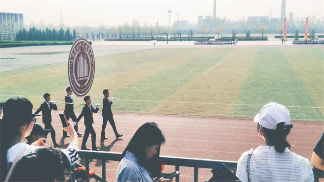 【完满班级】以梦为马 奔跑接力获突破 振奋人心——淬炼商学院四月完满班级主题活动（二十）