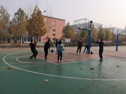 【完满班级】拼搏竞 趣味篮球——远景学院1804完满班级